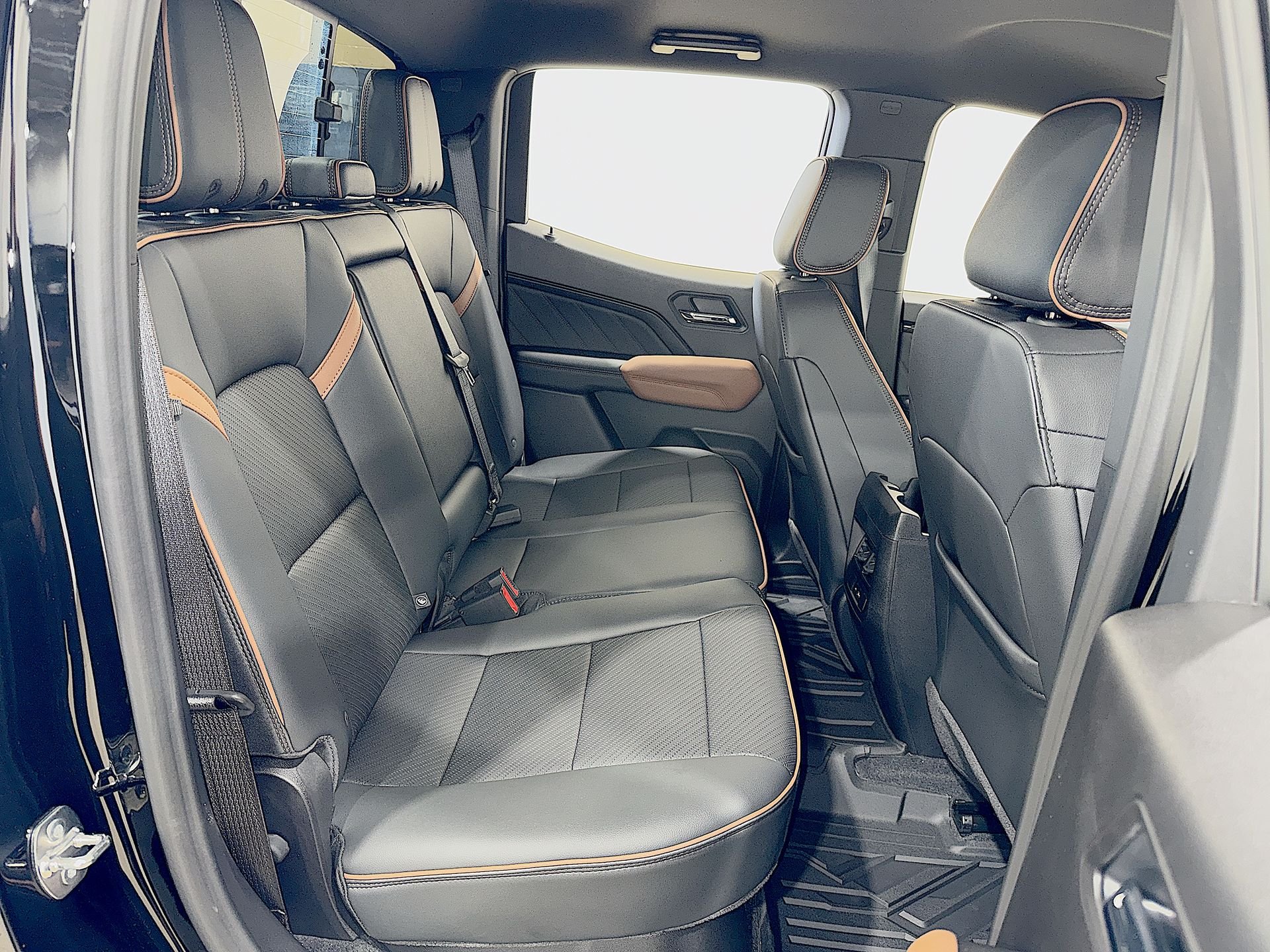 New 2026 Onyx Black GMC AT4 image 25