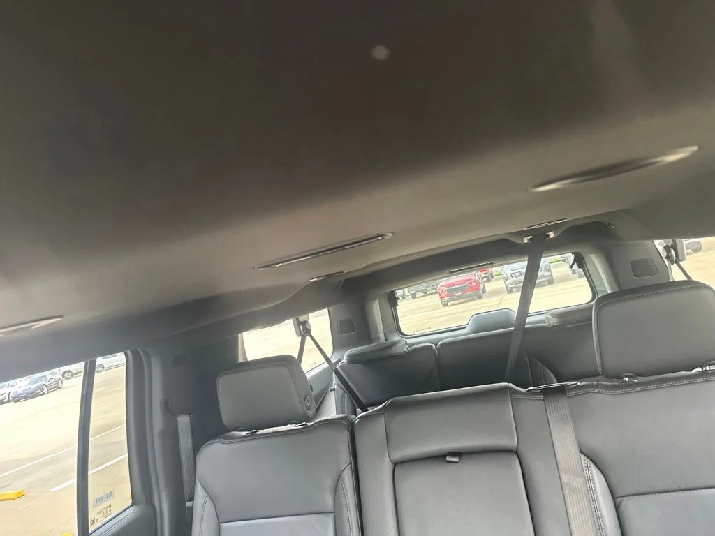 Used 2025 Gray Chevrolet Z71 image 28