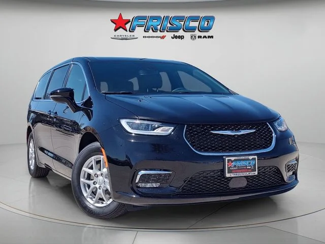 2026 Chrysler Pacifica Select's photo