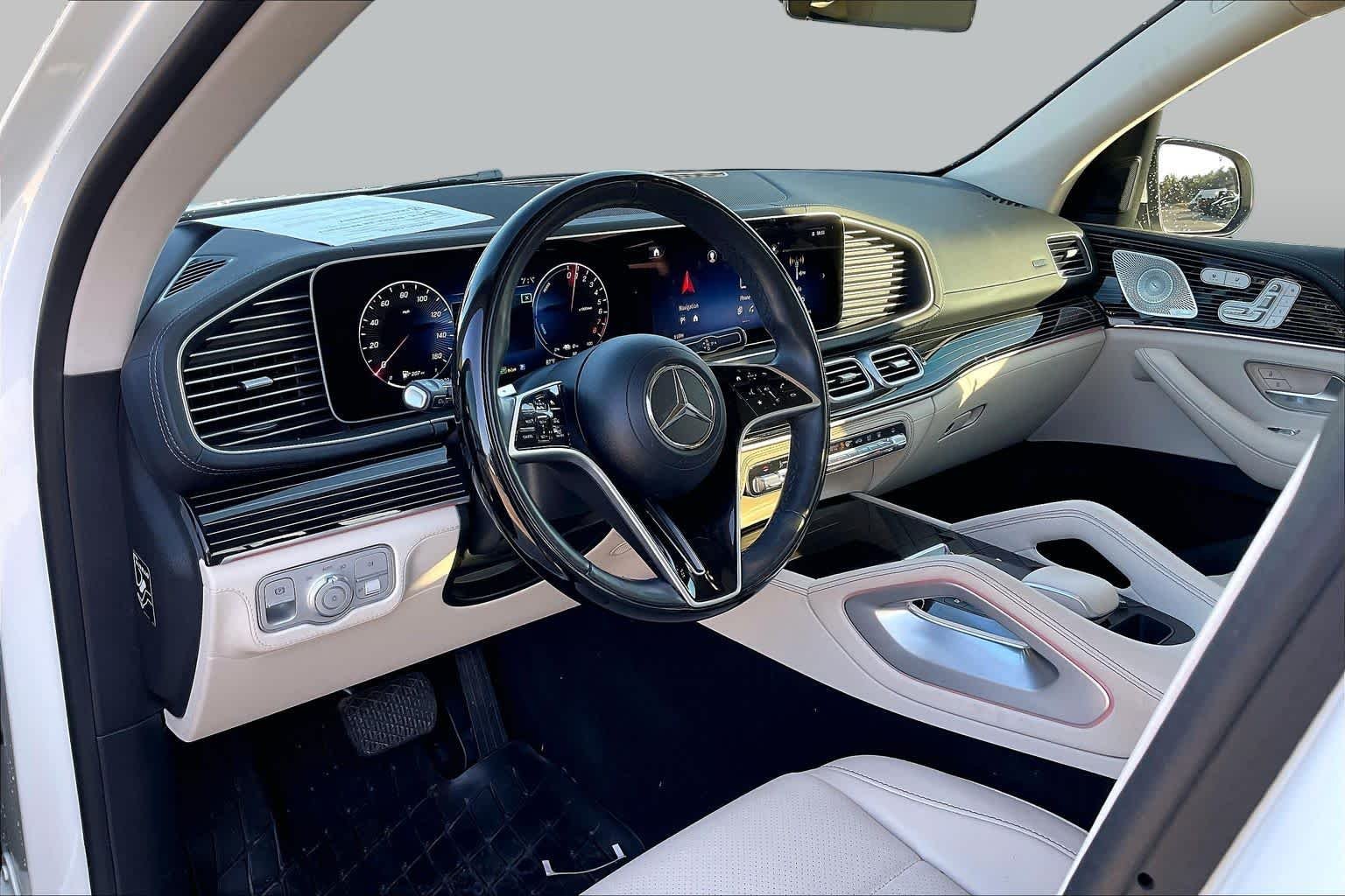 Certified Used 2024 MANUFAKTUR Diamond White Metallic Mercedes-Benz GLE 450e Plug-In Hybrid image 17