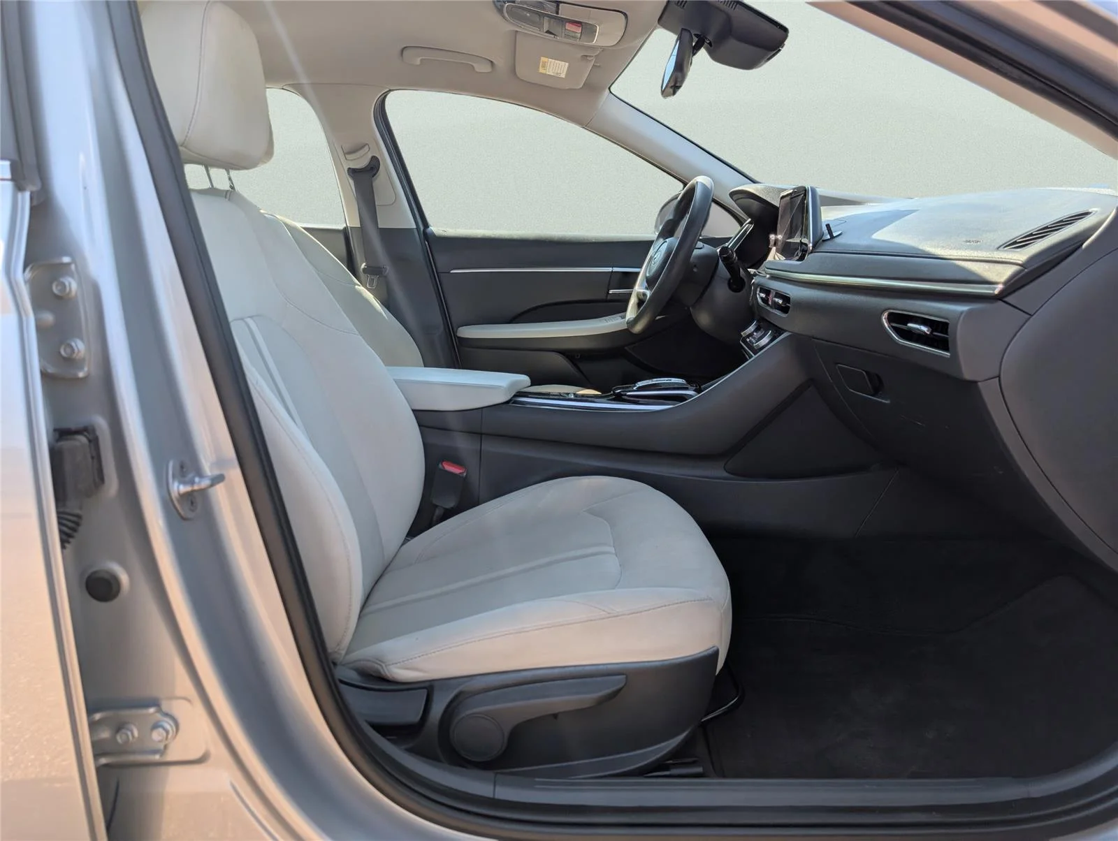 Used 2023 Curated Silver Hyundai SEL image 36