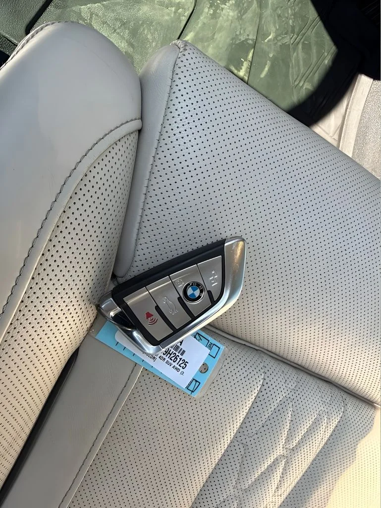 Used 2021 Blue BMW xDrive40i image 31