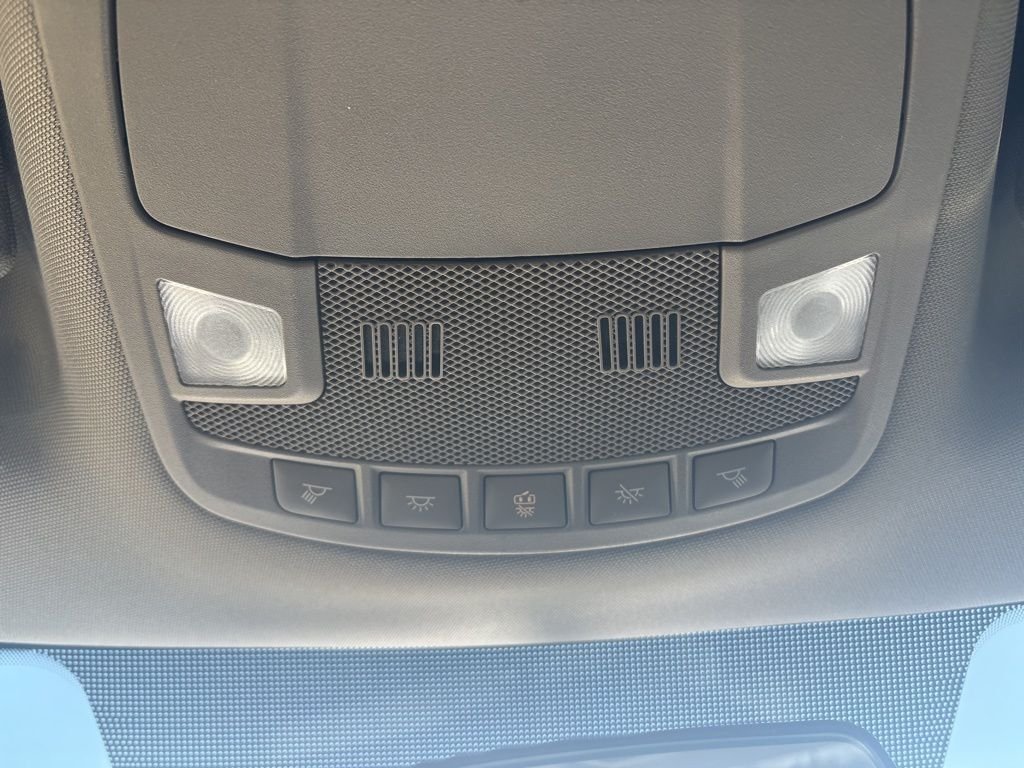 Used 2018 Silver Ford XLT image 24