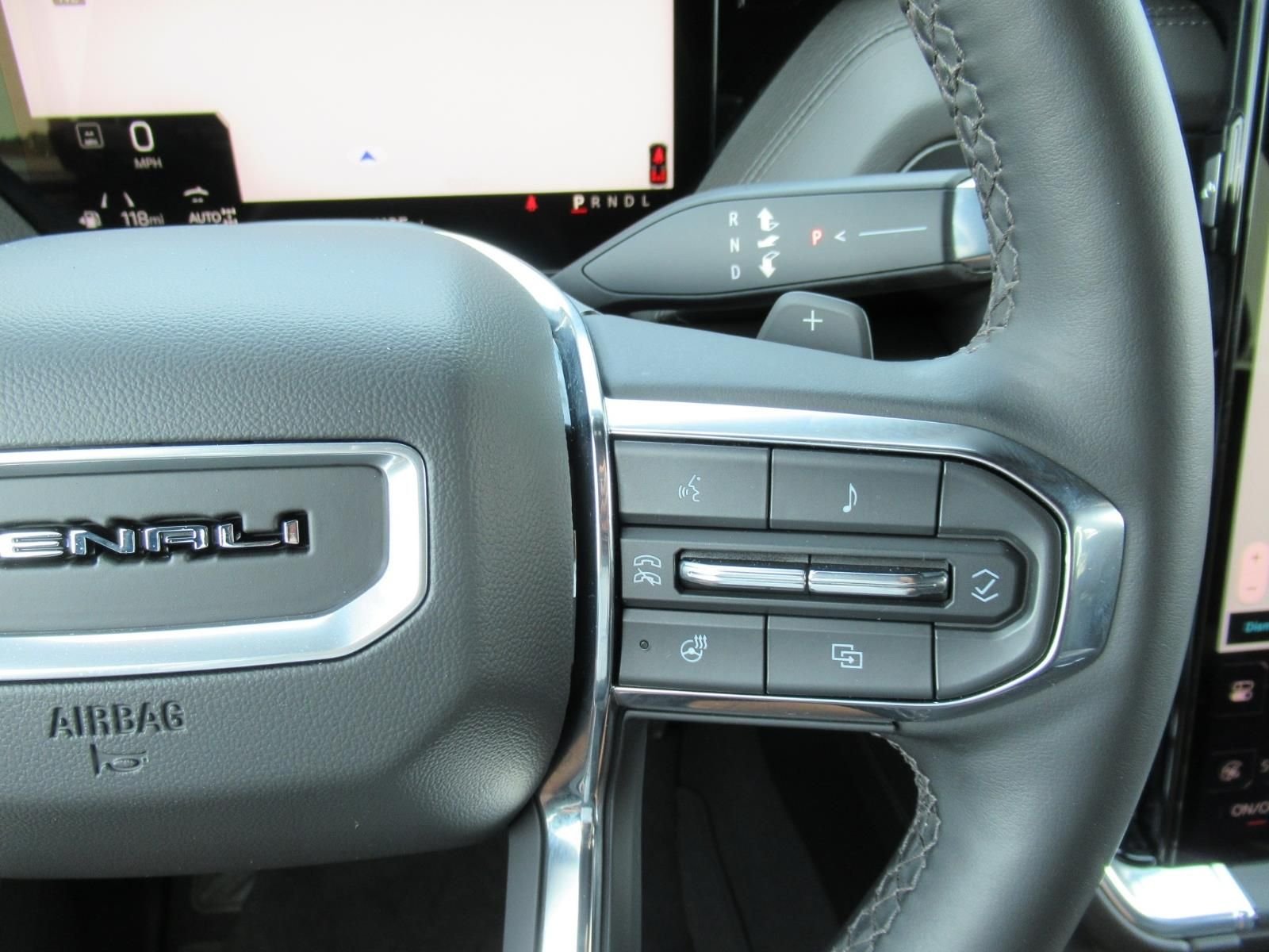 Used 2025 Silver GMC Denali image 24