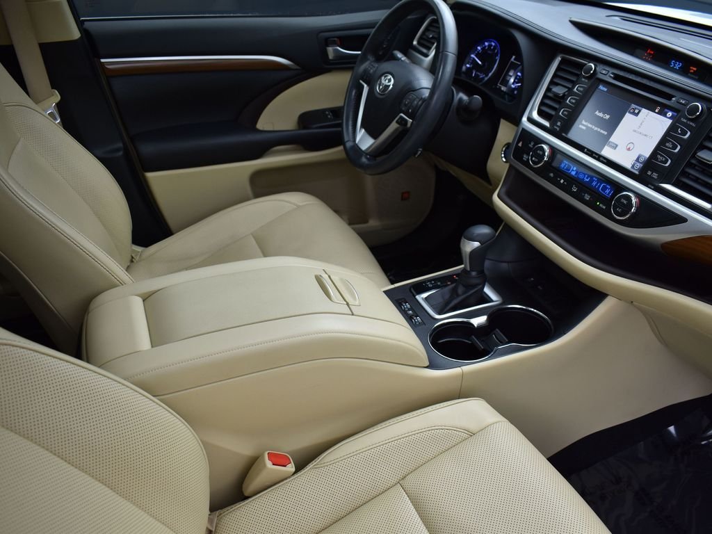 2018 TOYOTA HIGHLANDER - Image 35
