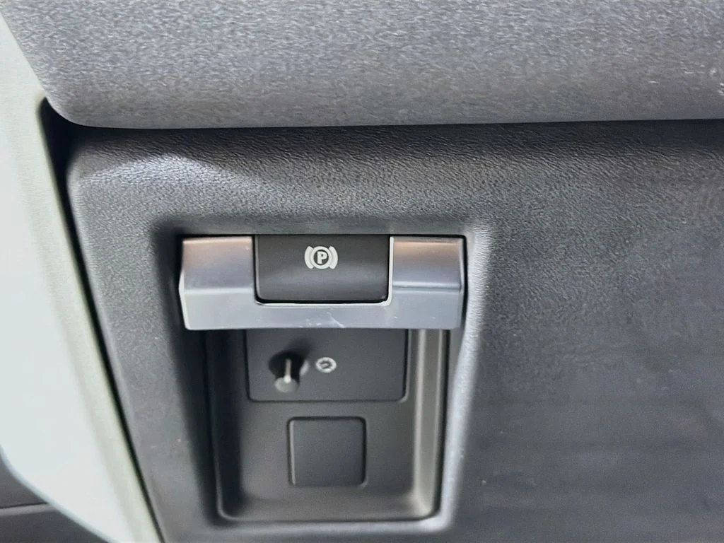 Certified Used 2023 Silver Land Rover S image 10