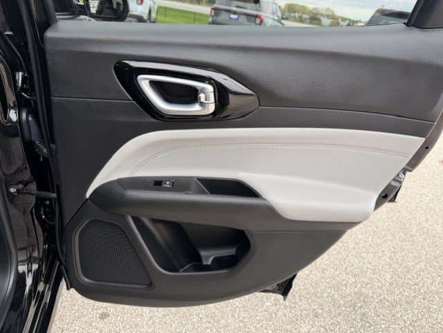 Certified Used 2022 Diamond Black Jeep Limited image 30