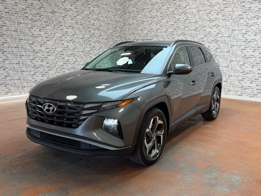 Used 2022 Amazon Gray Hyundai SEL image 3