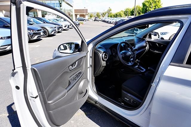 Used 2023 Silver Hyundai SEL image 33