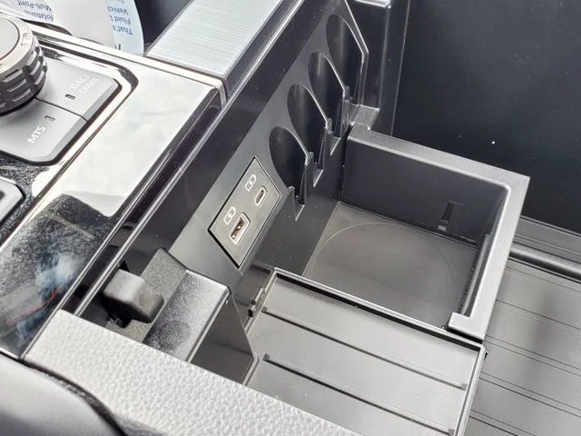 New 2026 Silver Toyota Platinum image 36