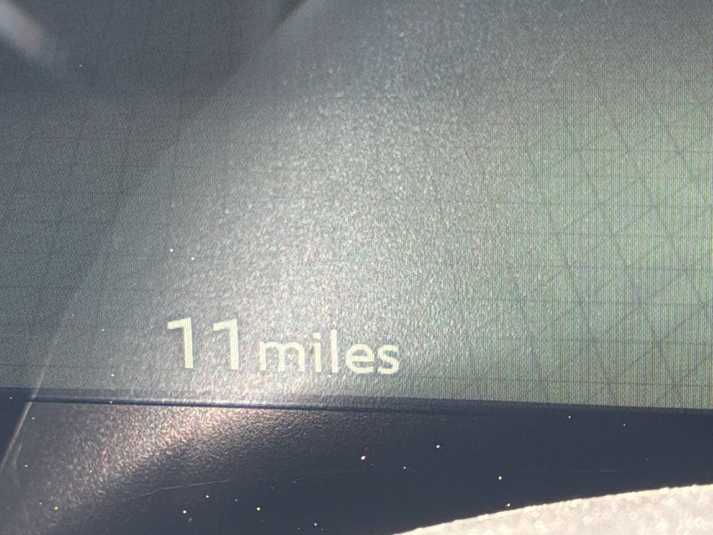 New 2026 Nissan Kicks SR 4D Sport Utility