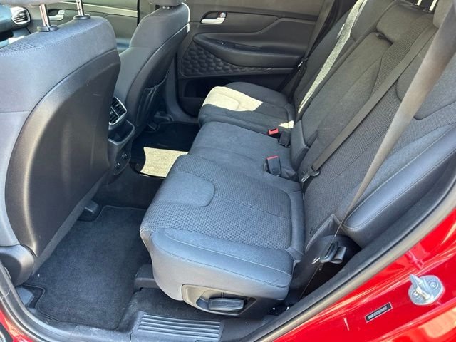 Used 2020 Red Hyundai SE image 5