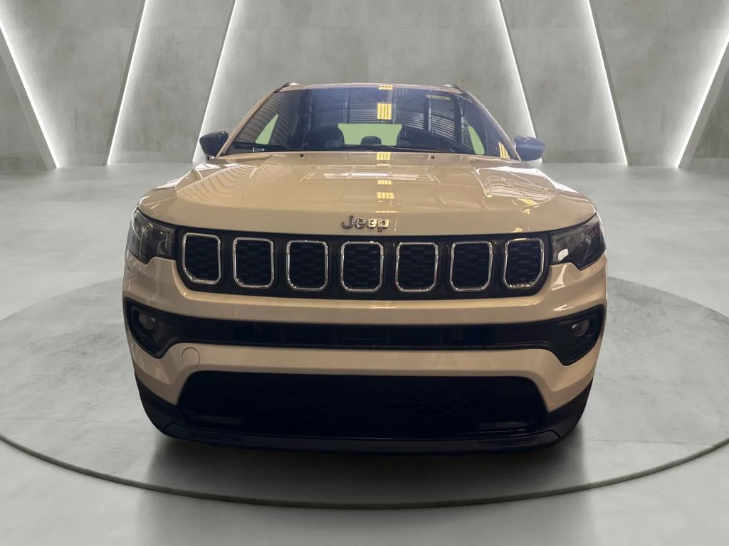 Used 2024 White Jeep Latitude image 2