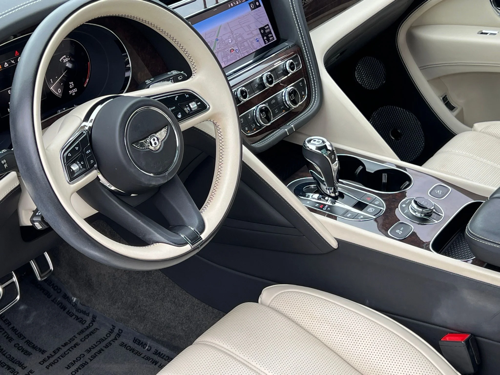 Used 2023 Blue Bentley  image 2