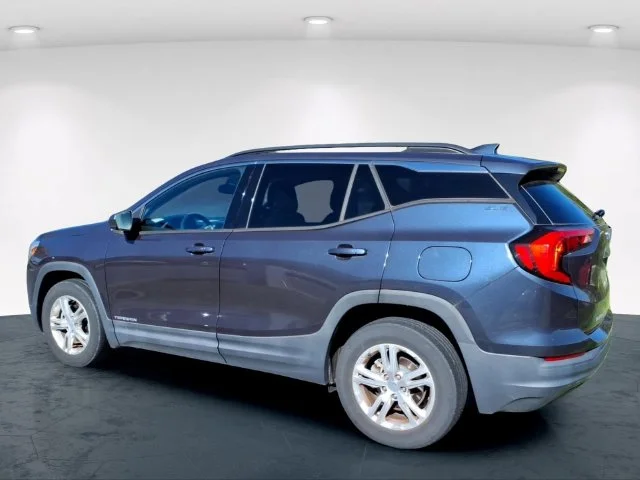 Used 2019 Blue GMC SLE image 17