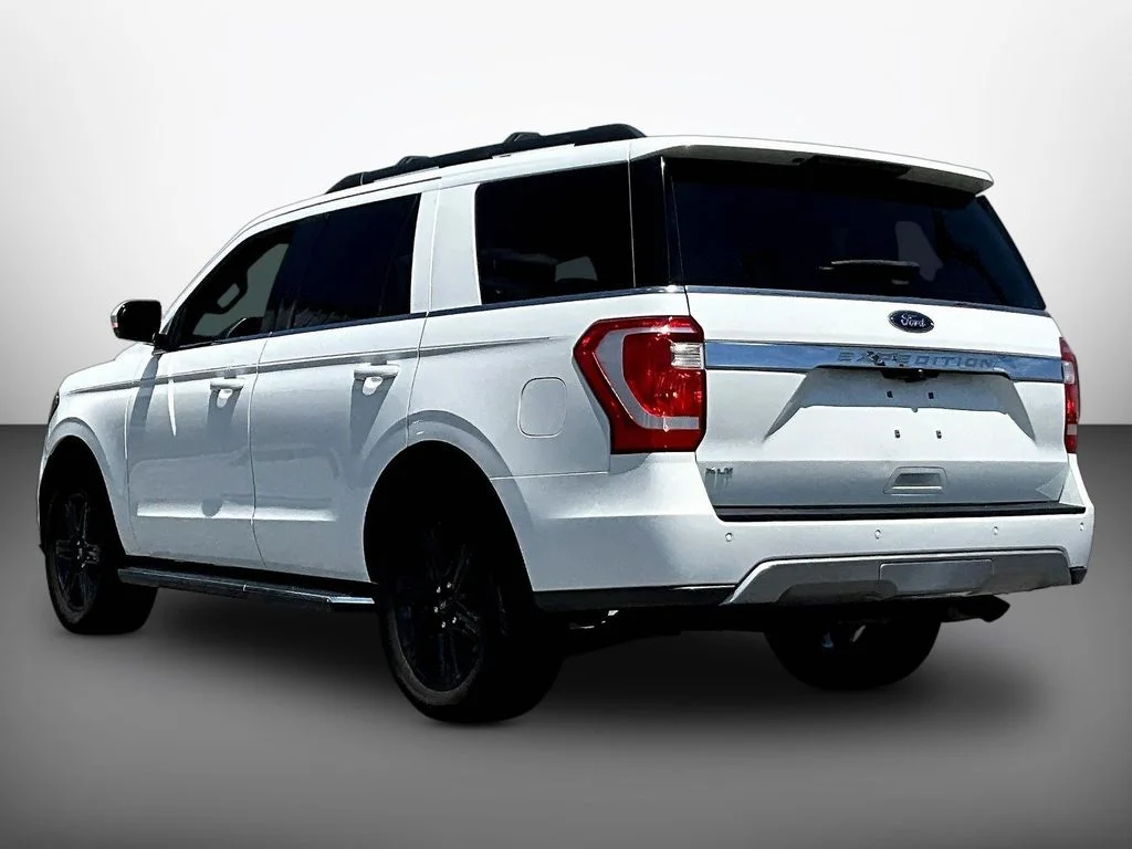 Used 2021 White Ford XLT image 4