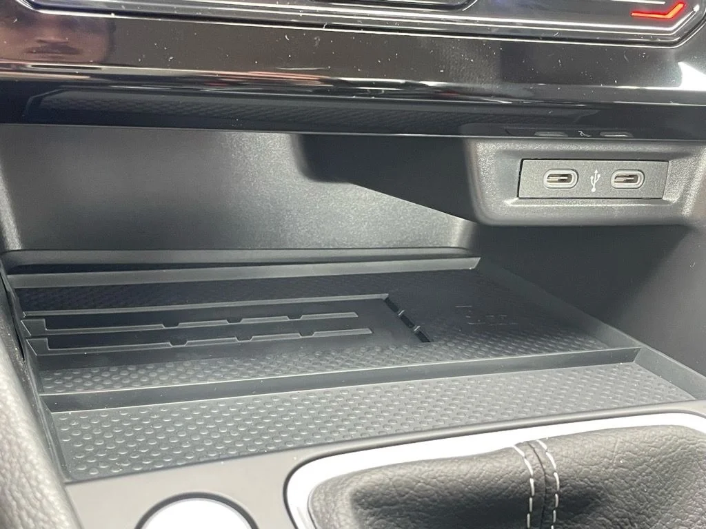 2025 Volkswagen Jetta SE - Photo 16