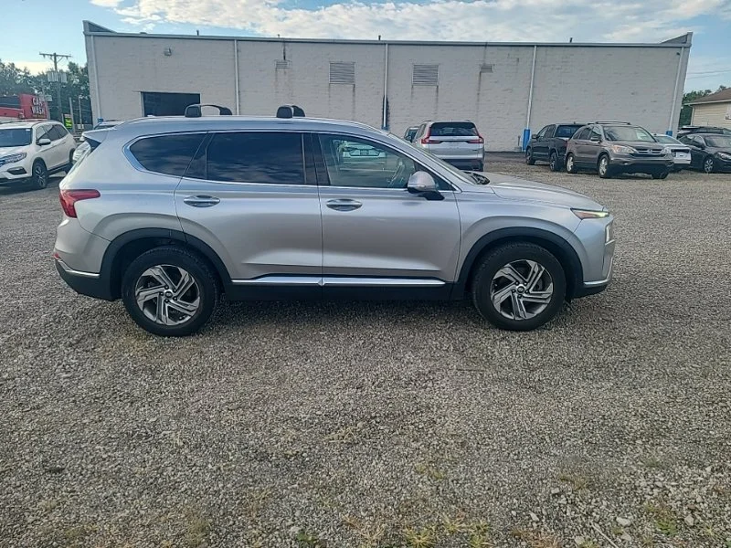Used 2022 Silver Hyundai SEL image 6