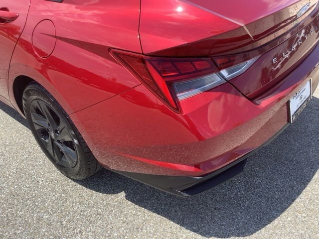Used 2023 Scarlet Red Hyundai Blue image 30