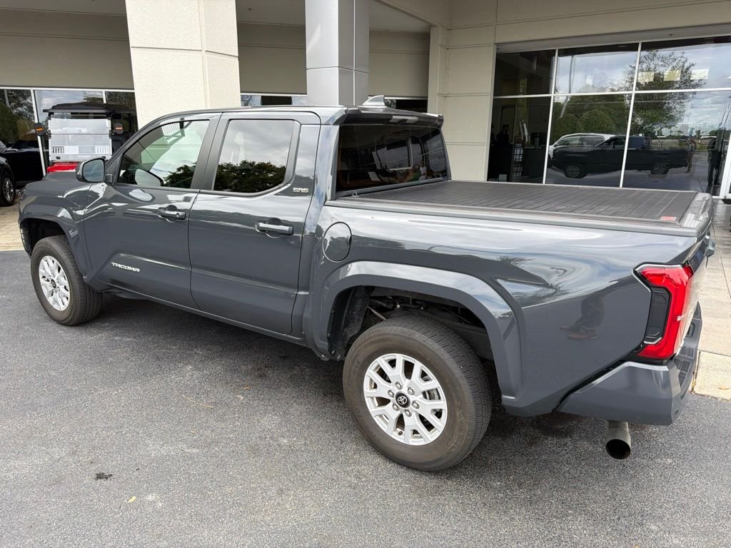 Used 2024  Toyota SR5 image 6