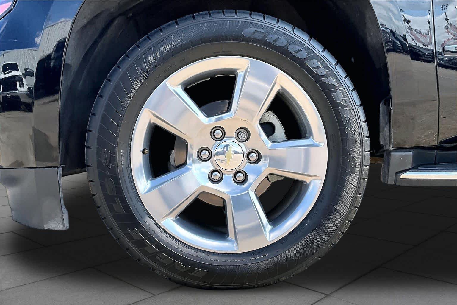 Used 2018 Black Chevrolet Premier image 11