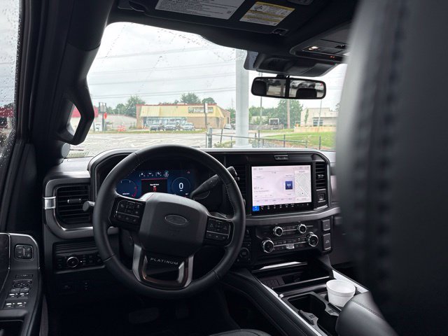2026 Ford F-250 Super Duty Platinum - Photo 18