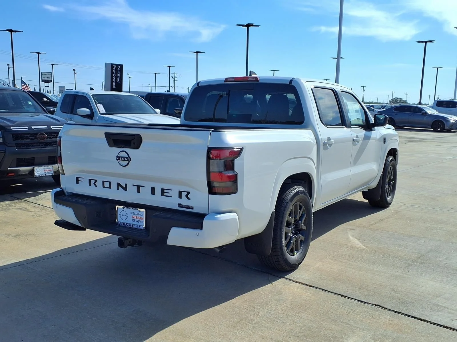 New 2026 Glacier White Nissan Crew Cab SV image 4