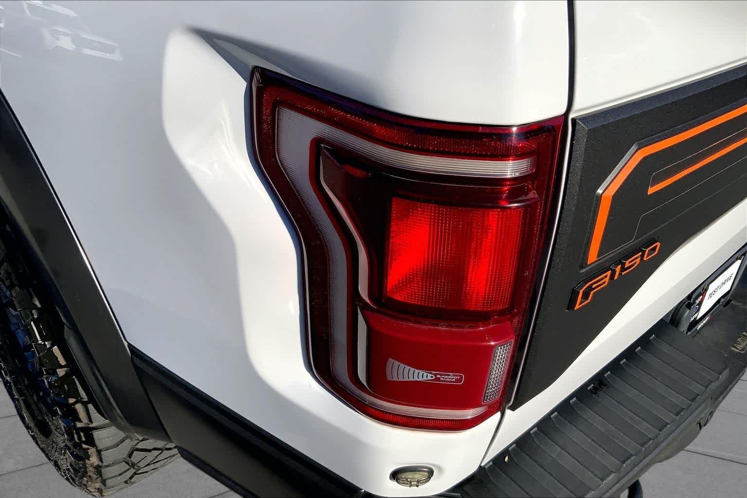 Used 2017 Oxford White Ford Raptor image 28