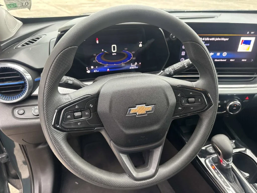 Used 2025 Gray Chevrolet LT image 29