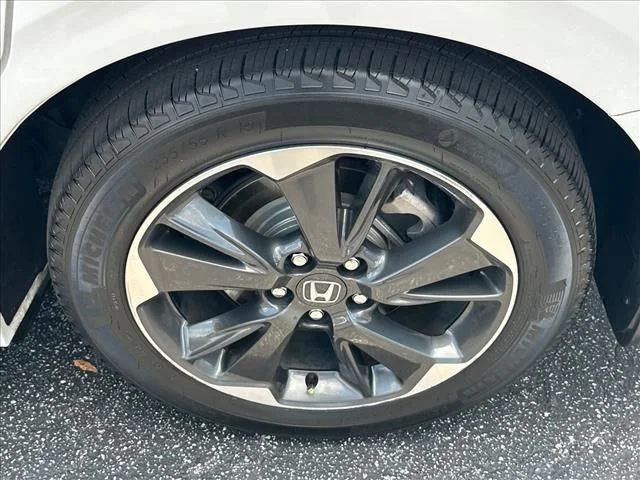 Used 2024 White Honda Elite image 37