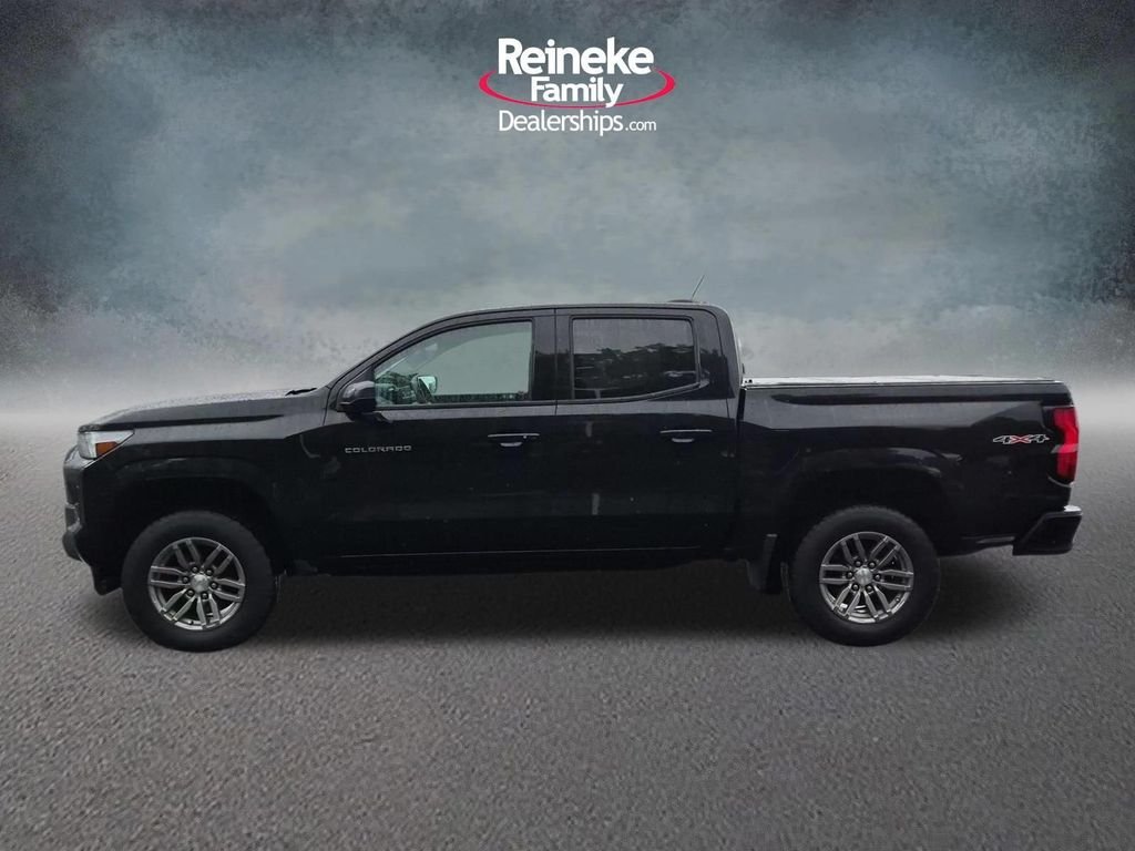 Used 2023 Black Chevrolet LT image 9