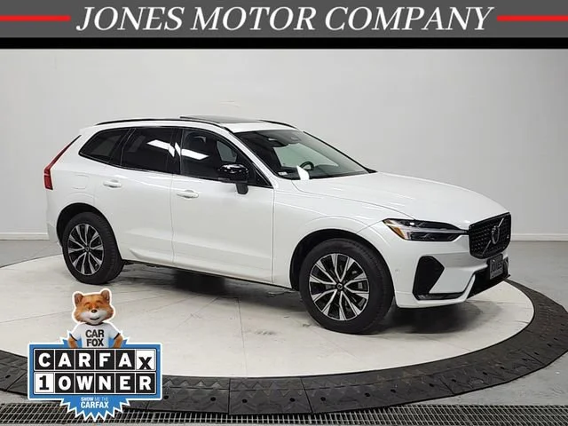 2025 Volvo XC60 B5 Plus Dark AWD's photo