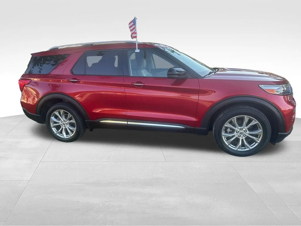 Used 2020 Red Ford Limited image 30