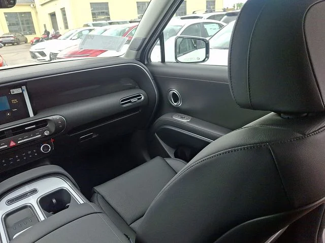 New 2026 White Hyundai Limited image 9