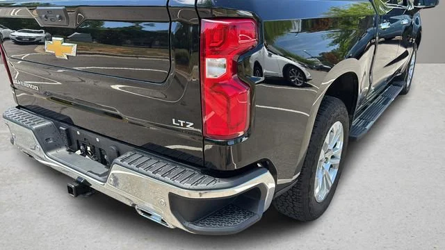 Used 2025 Black Chevrolet LTZ image 11