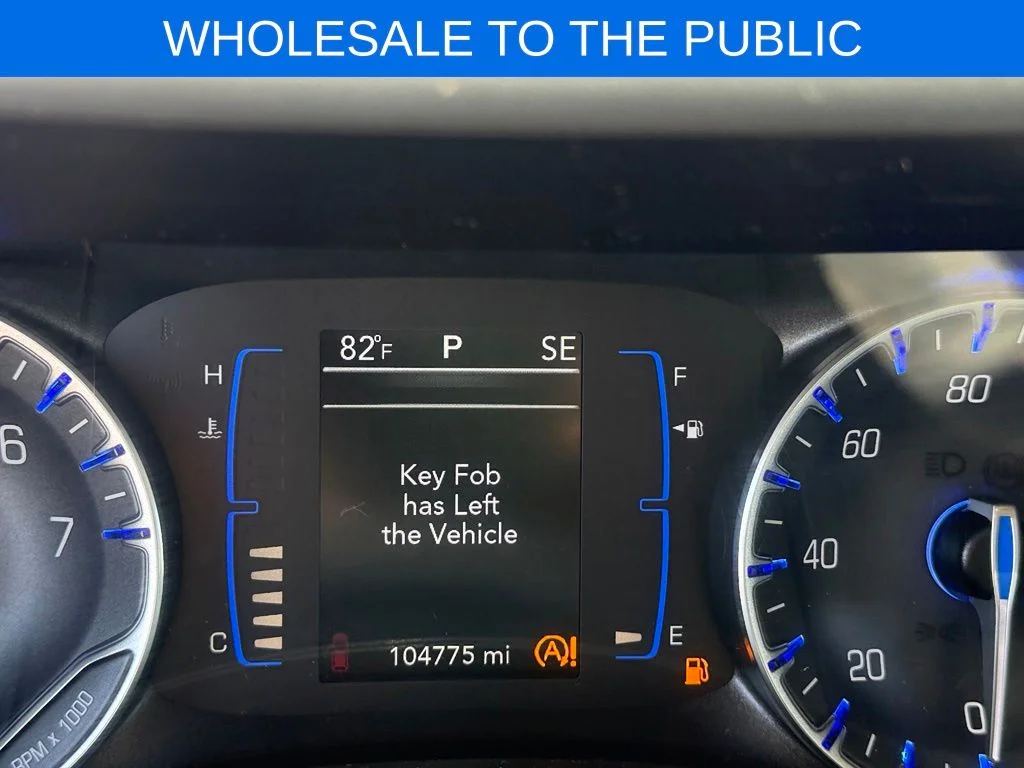 Used 2020 Silver Chrysler Touring L image 16