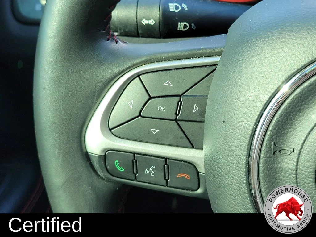 Used 2018 Orange Jeep Trailhawk image 29