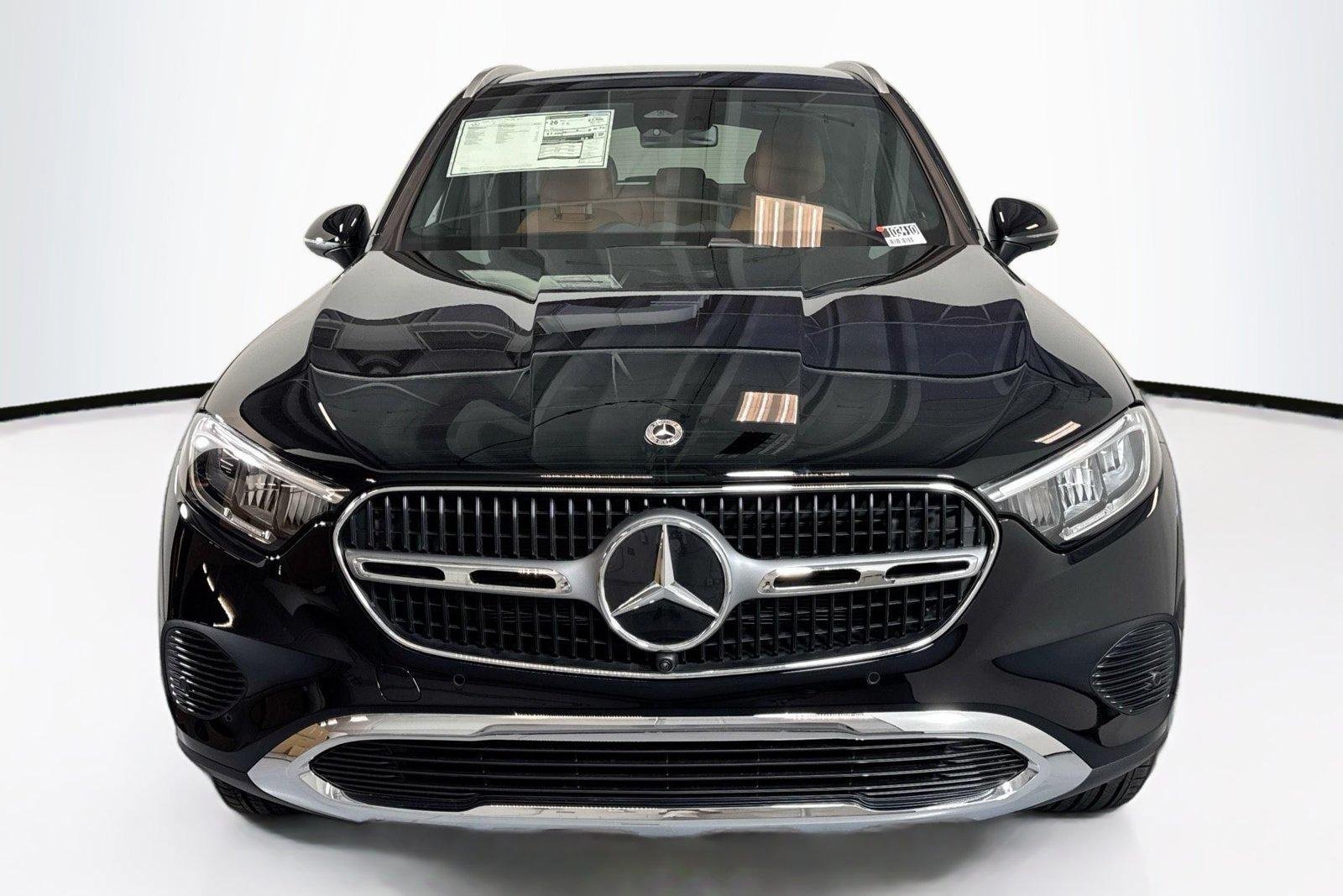 New 2026 Black Mercedes-Benz GLC 300 image 2