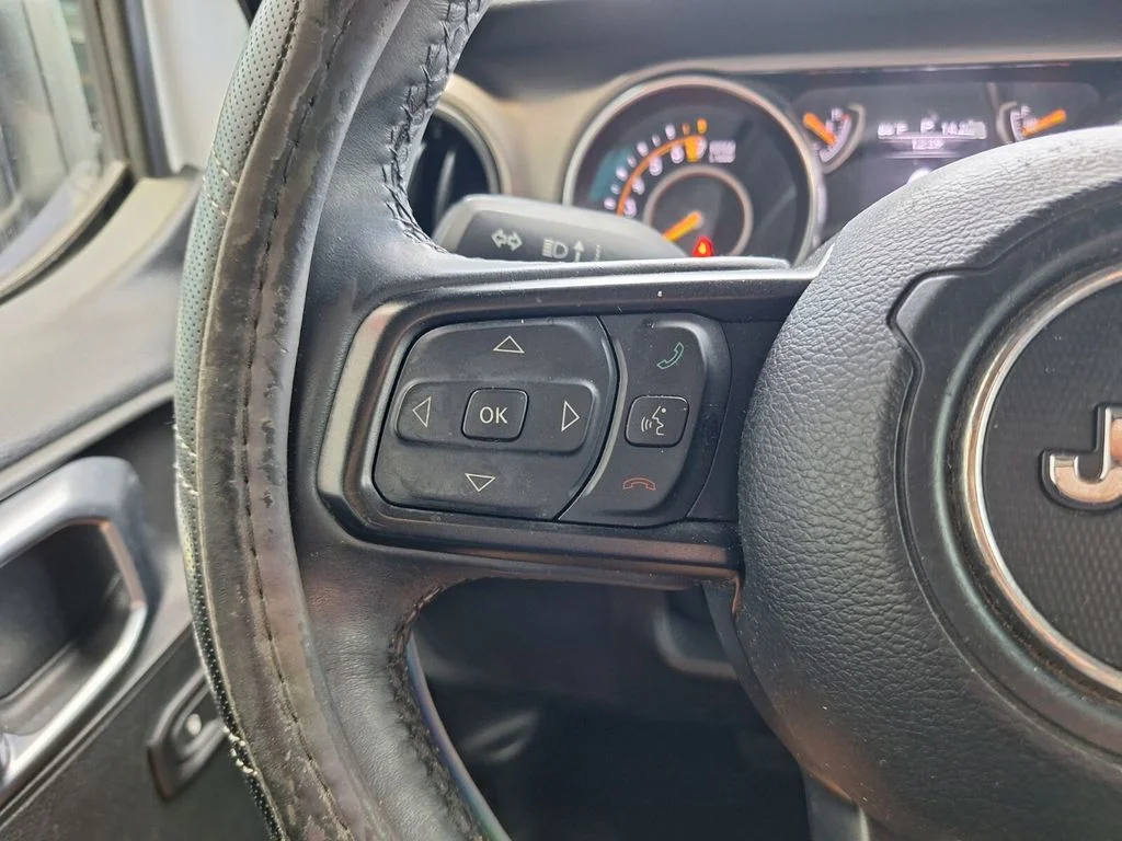 Used 2018 White Jeep Unlimited Sport S image 18