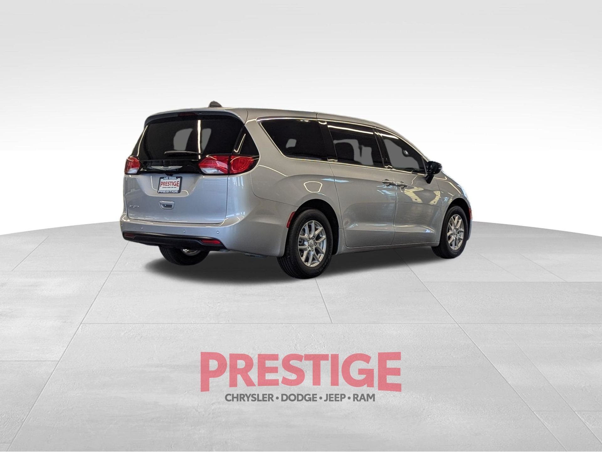 New 2026 Silver Mist Clear-Coat Exterior Paint Chrysler LX image 5