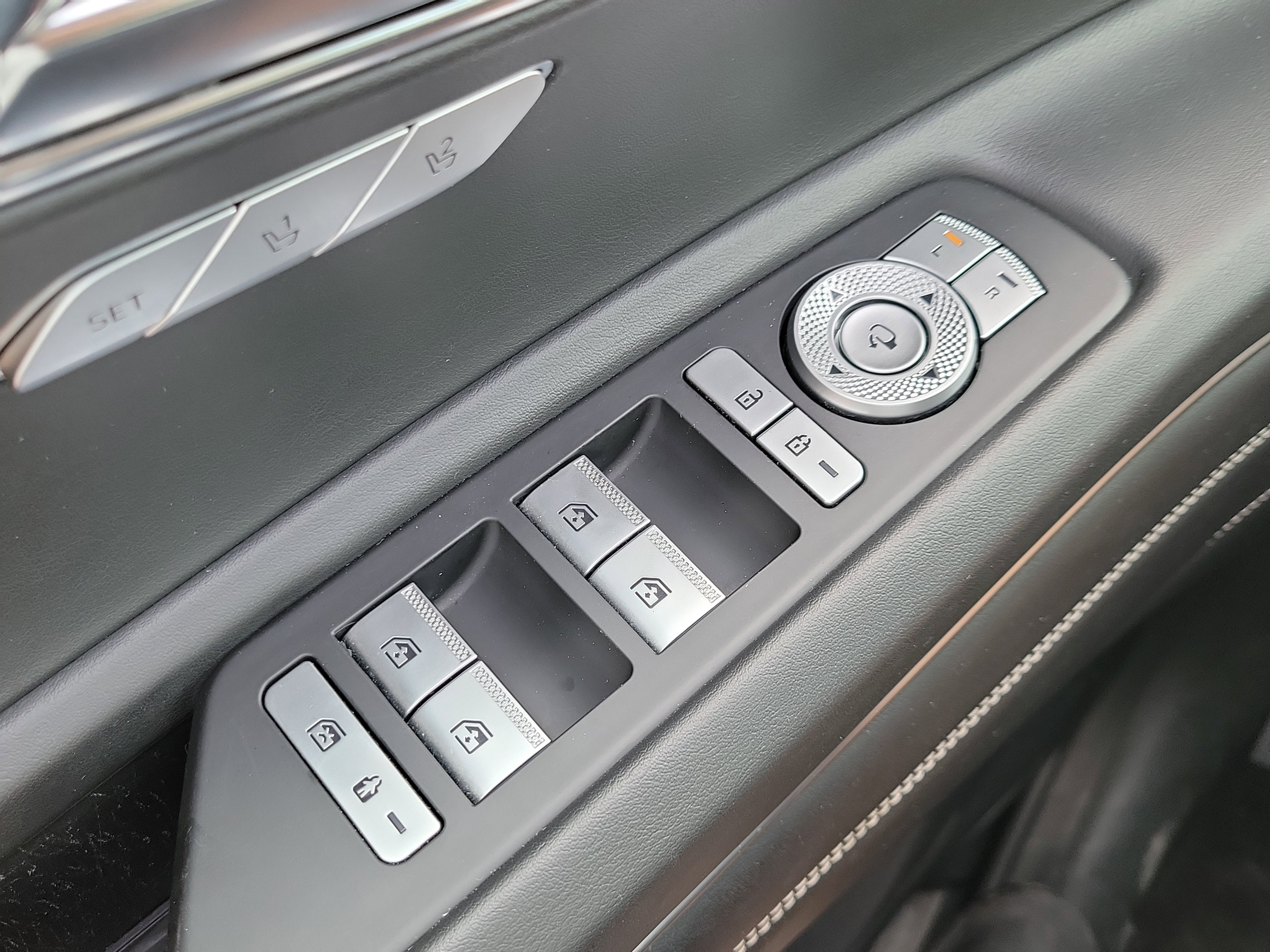 Used 2021 Himalayan Gray Genesis 3.5T image 21