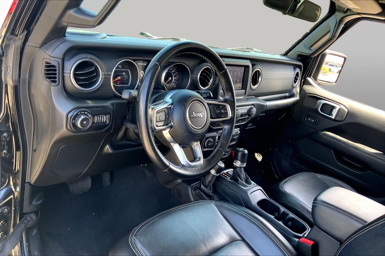 Used 2020 Black Clearcoat Jeep Sahara image 17