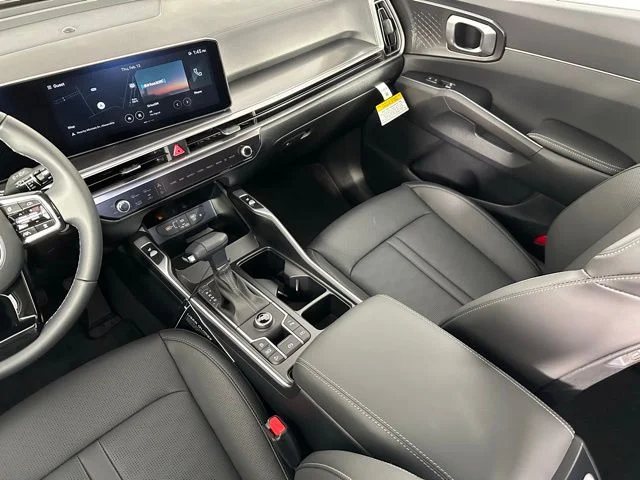 2025 Kia Sorento EX - Photo 16