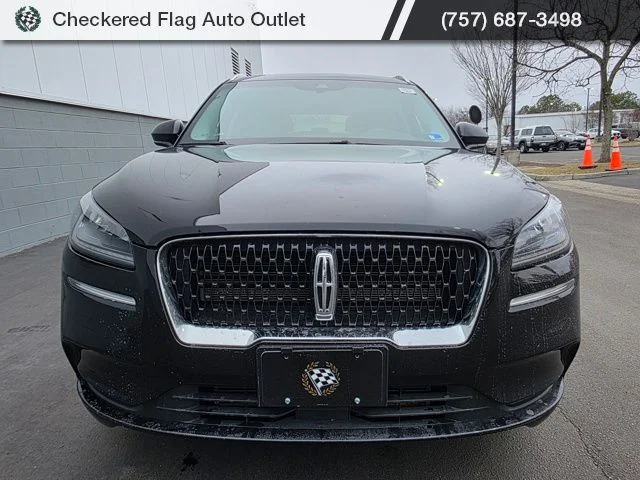 Used 2022 Black Metallic Lincoln Standard image 12
