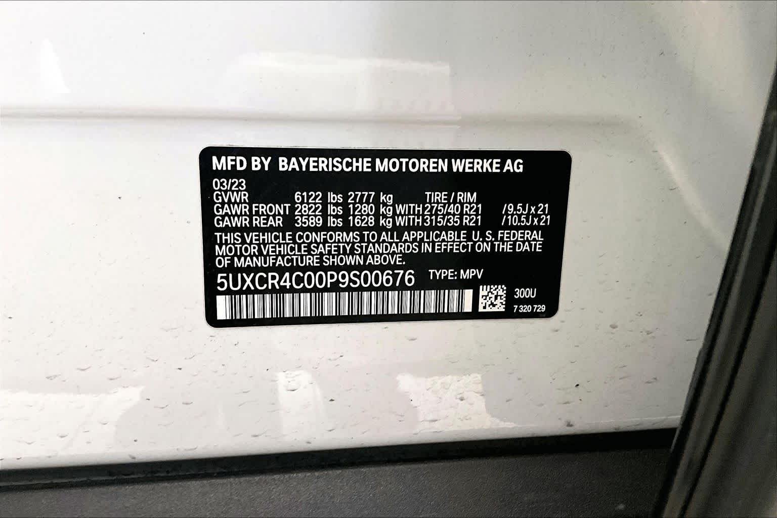 Used 2023 Alpine White BMW sDrive40i image 31
