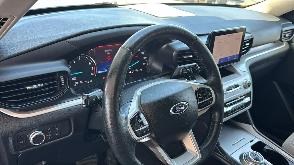Certified Used 2020 Oxford White Ford XLT image 21