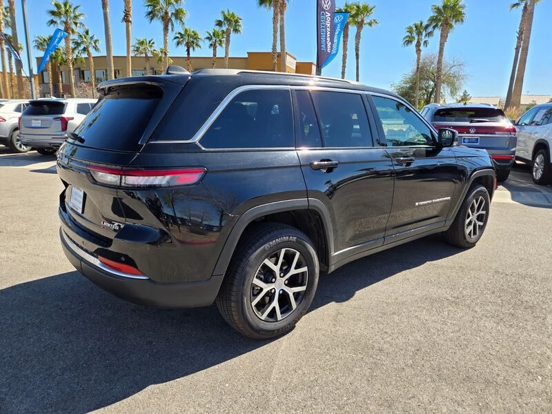 Used 2024 Black Jeep Limited image 5