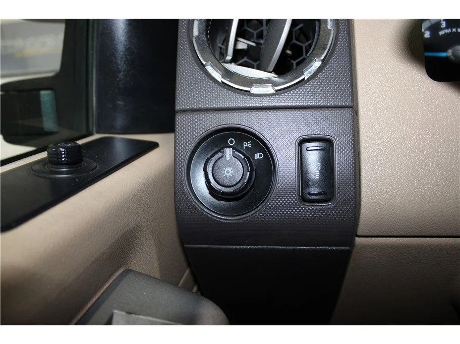 Used 2015 Black Ford XLT Pickup 2D 8 ft image 19