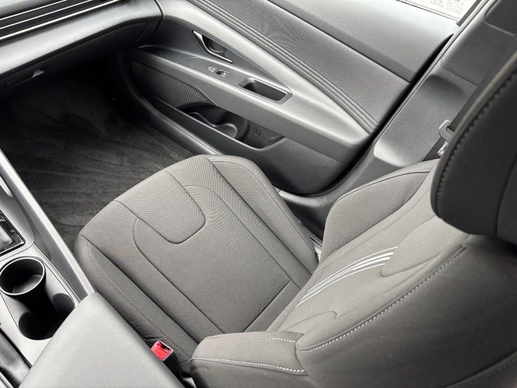 2026 Hyundai Elantra SEL Sport - Photo 10