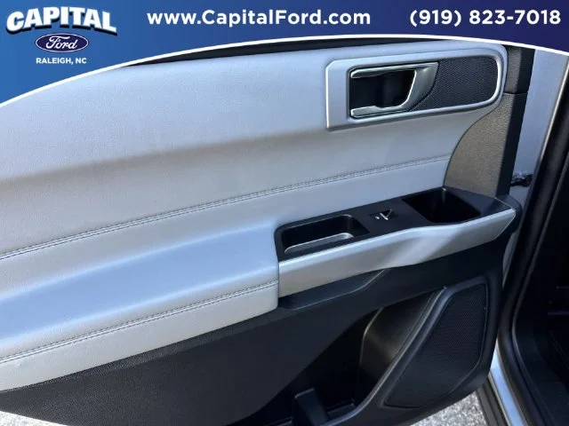 Used 2023 Silver Ford XLT image 17